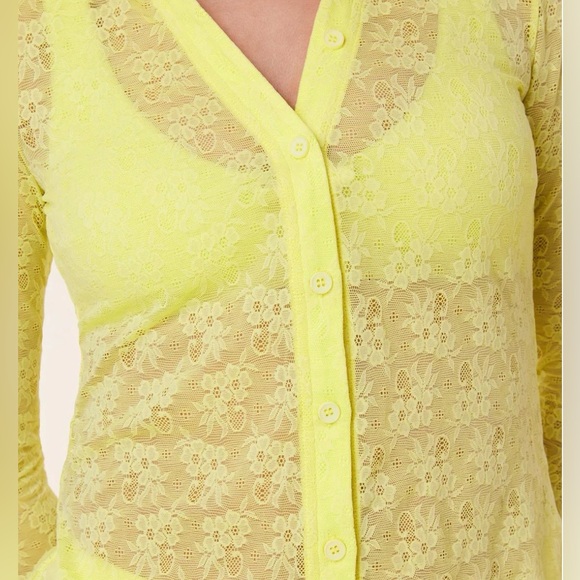 Andie Suva Lace Button Down Stretch Top NWT Yellow Size XL - Picture 2 of 10